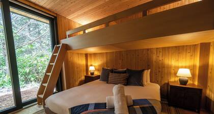 New-The Cedar House-Your Private Coastal Retreat!