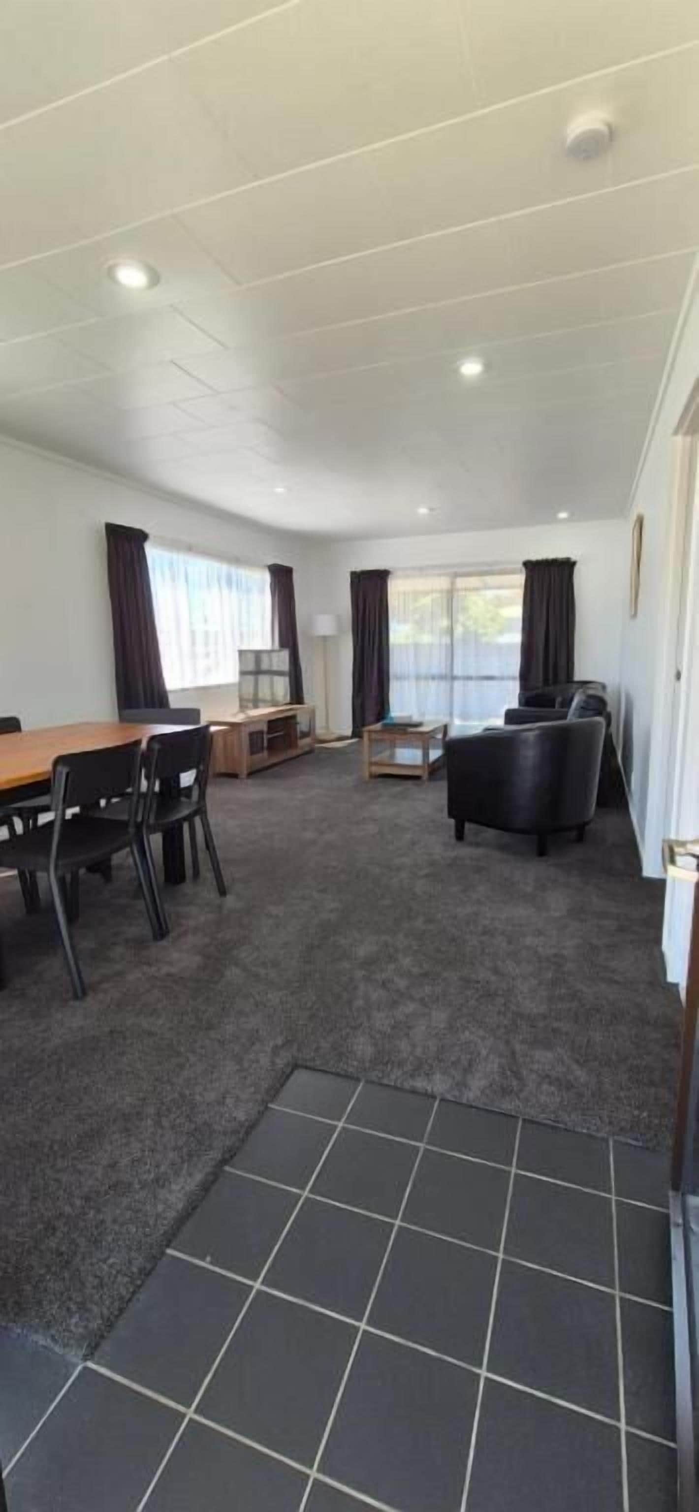 Apartment, 2 Bedrooms, Patio, Courtyard View | Interior