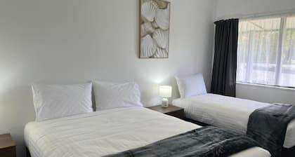 Magnolia Court Motel