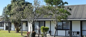 Magnolia Court Motel