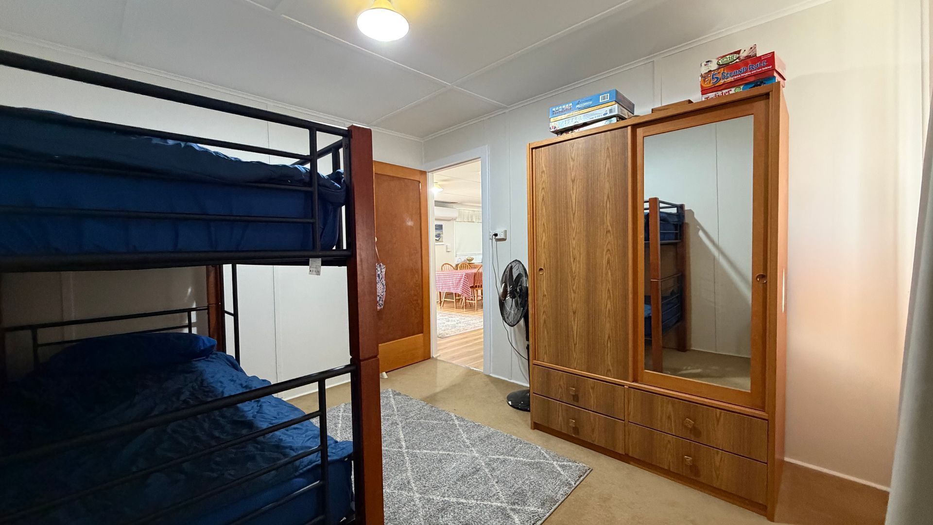 4 makuuhuonetta, vuodevaatteet