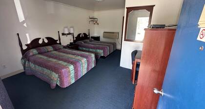 Amazing 1-bedroom Lodge with AC in charming Four Oaks