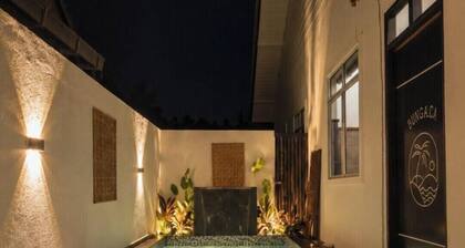 Bali-themed 3-bedroom homestay with AC in Kuala Terengganu