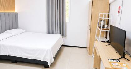 CMK PRINCE HOTEL INC