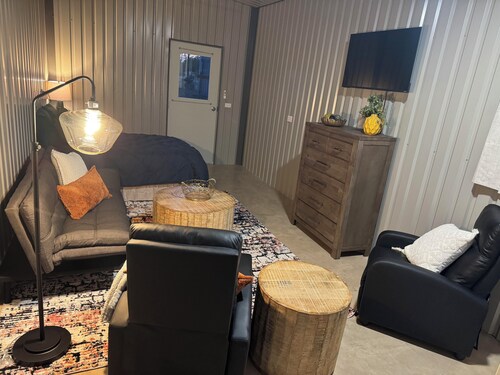 2-bedroom tiny home with 2 rv spots available Hawley