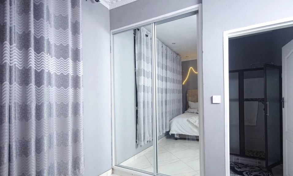 Luna Suite - B&b - Harare
