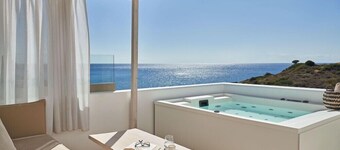 Volcano Luxury Suites Milos