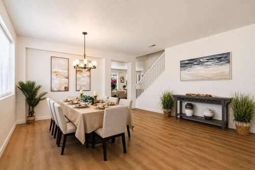 6BR Retreat/10  Beds/Near Sports Complex/4 kings