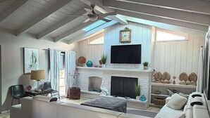 Classic House, 4 Bedrooms | Living area - Big Oak Beach House (Siesta Key)