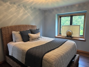 3 chambres, fer et planche à repasser, Wi-Fi gratuit, draps fournis