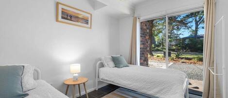 2 chambres, fer et planche à repasser, Wi-Fi, draps fournis