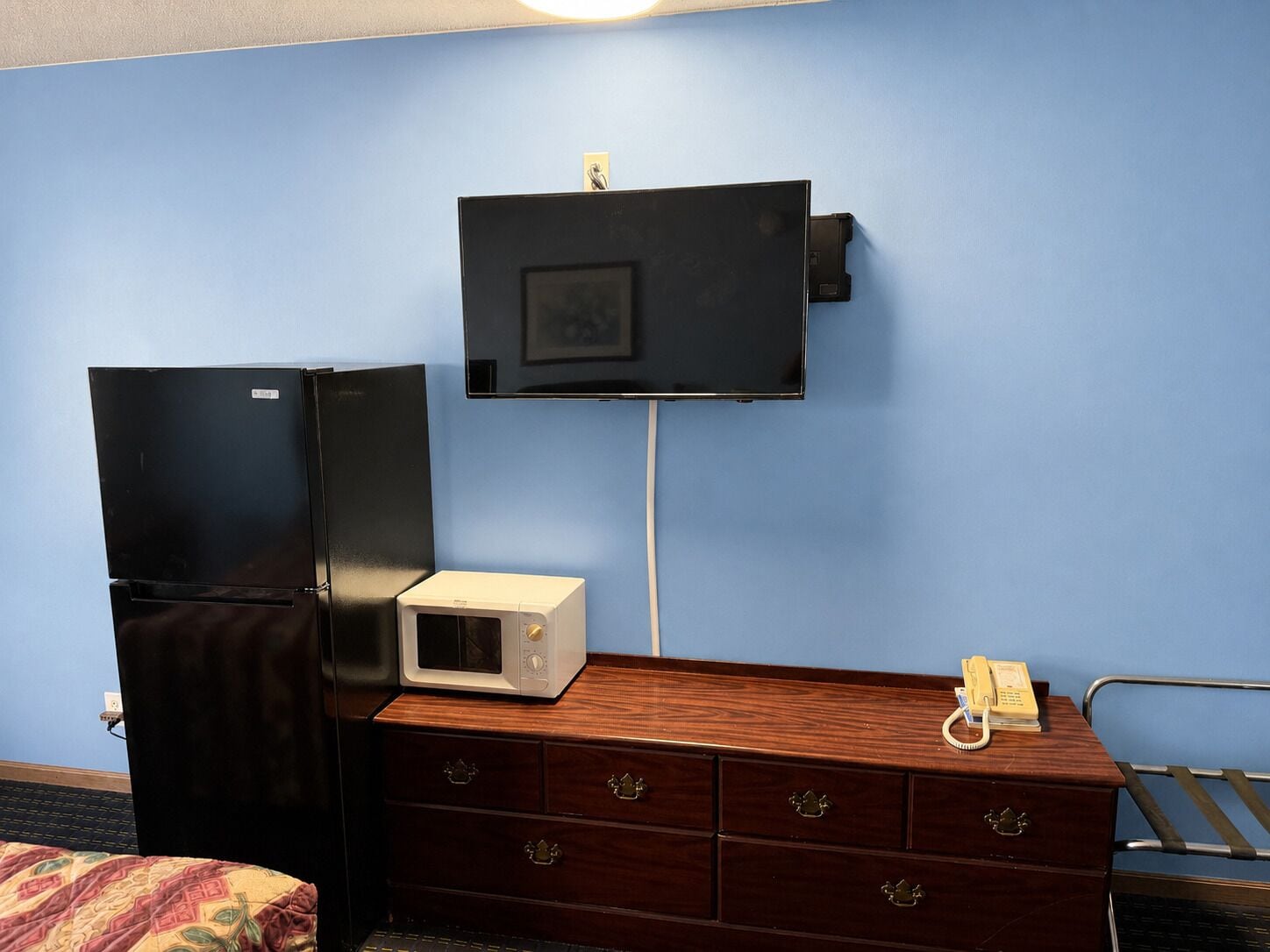 Deluxe Single Room, 1 King Bed, Non Smoking | Free WiFi