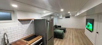 Cozy studio in beautiful Fairview with refreshing AC
