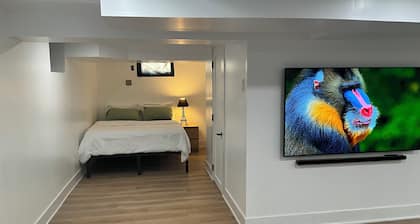 Cozy studio in beautiful Fairview with refreshing AC