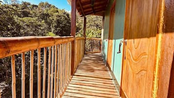Cabaña, 2 habitaciones, para fumadores, patio | Áreas de la propiedad