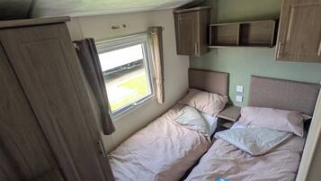 3 bedrooms, WiFi, bed sheets