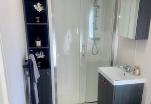 Shower, towels