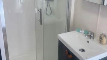 Shower, towels
