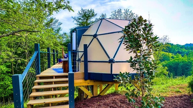 Property grounds - Glamping Dome | Private Deck + Mtn Views | Spa (Marshall)