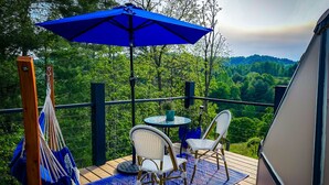 Outdoor dining - Glamping Dome | Private Deck + Mtn Views | Spa (Marshall)