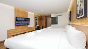 Family Suite Room | Caja fuerte, wifi gratis, ropa de cama