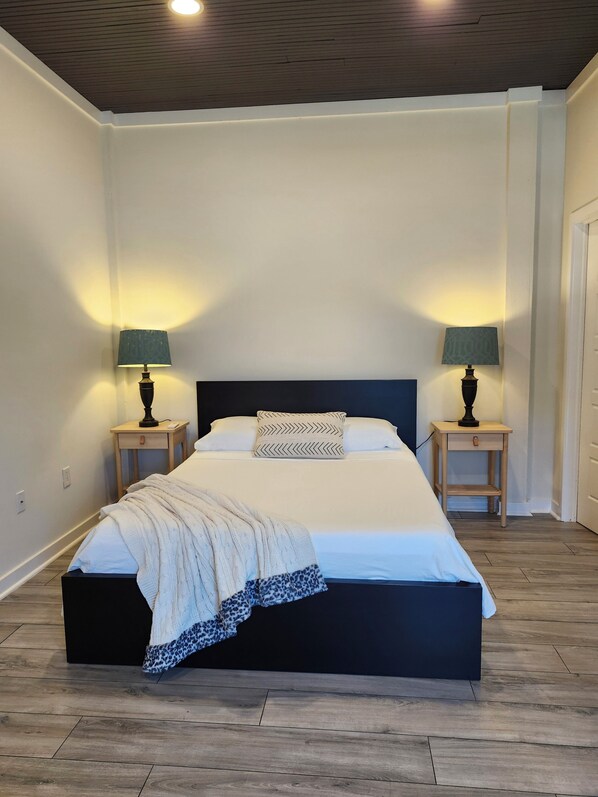 1 bedroom, iron/ironing board, WiFi, bed sheets