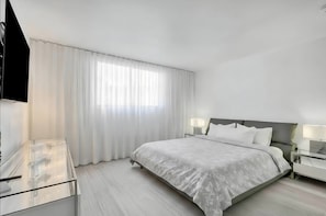 Iron/ironing board, travel cot, WiFi, bed sheets