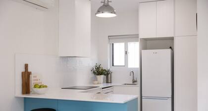 Esplanade Apartments | Ocean View Beachfront | West Beach