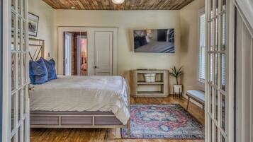 4 quartos, ferros/tábuas de passar roupa, Wi-Fi, roupa de cama