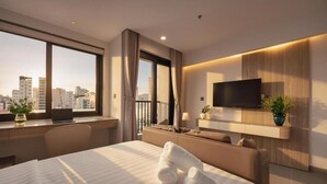 Apartament, 1 dormitori, balcó, vistes a la ciutat | Escriptori, cortines opaques i wifi gratuïta 