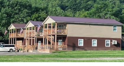 Welcome to Ruby Jane’s. Our 5 bedroom/6 bed/3 full bath home at Evelyn’s Estates