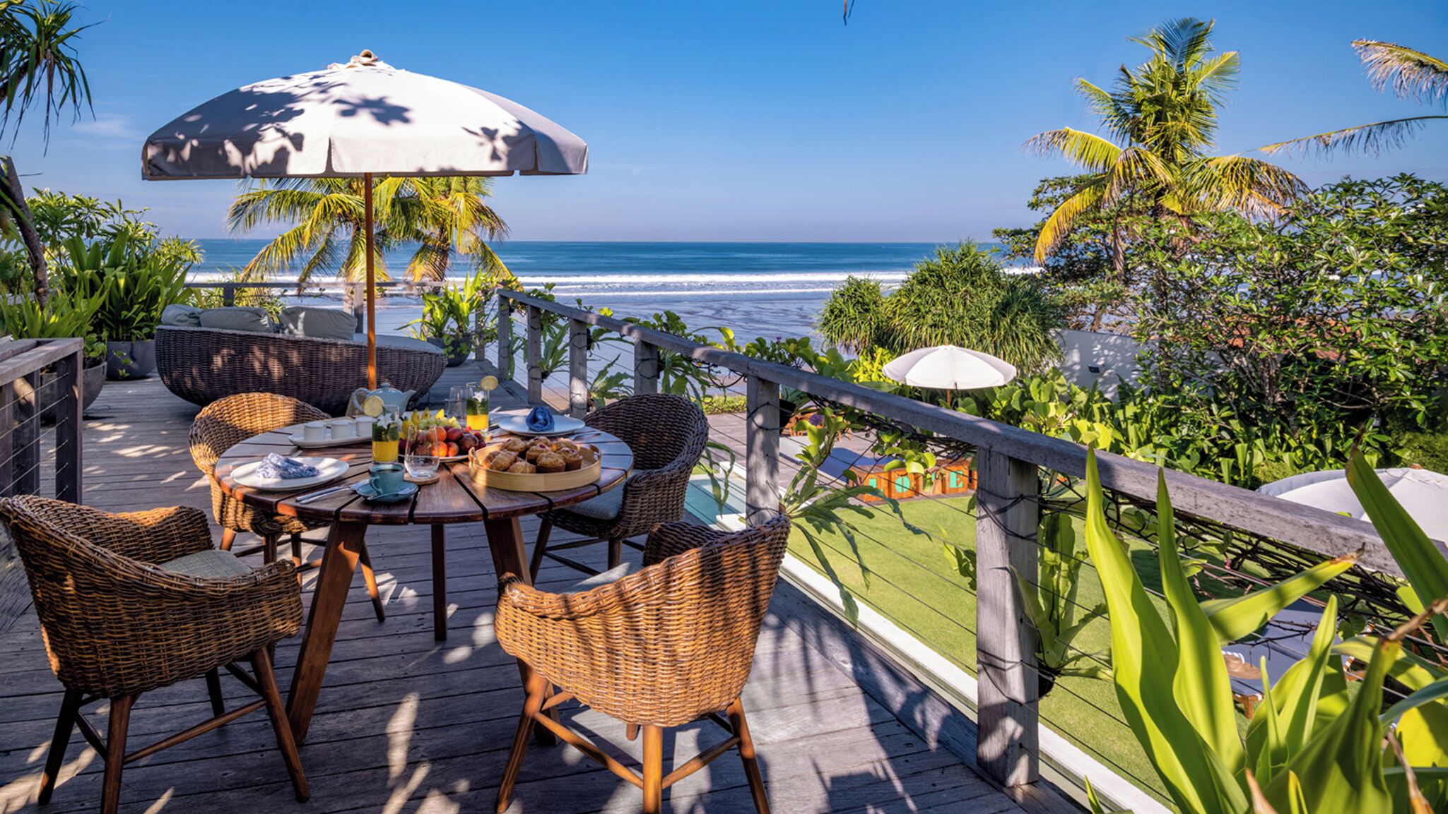Villa de lujo, 6 habitaciones, vista a la playa | Restaurante al aire libre