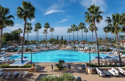 2-bedroom hotel suites with AC in gorgeous Newport Beach