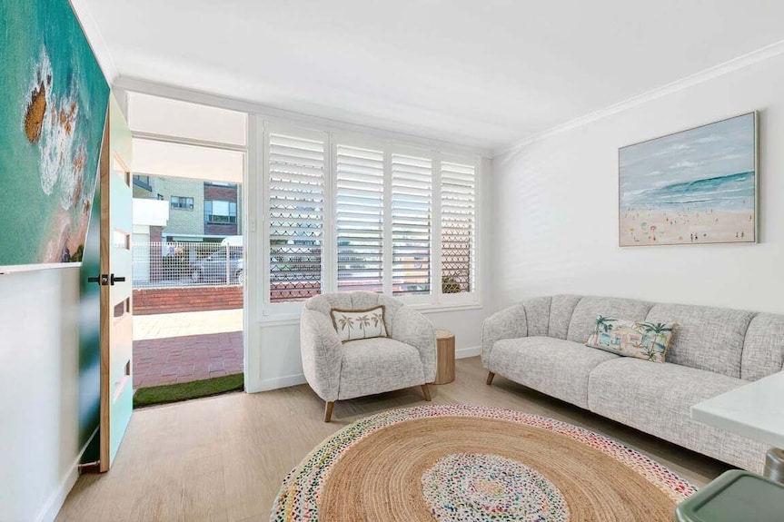 Saltbush Beach Pad - Luxe Apartment Steps To The Beach And Cafes - Coffs Harbour