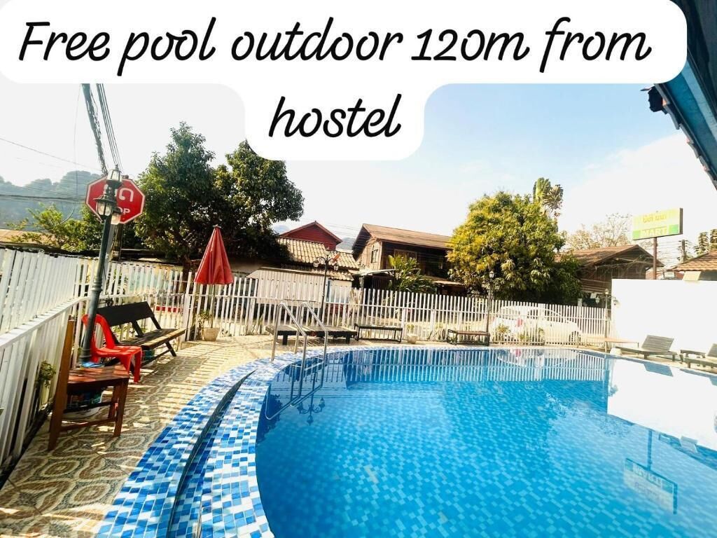 10 kolam renang outdoor