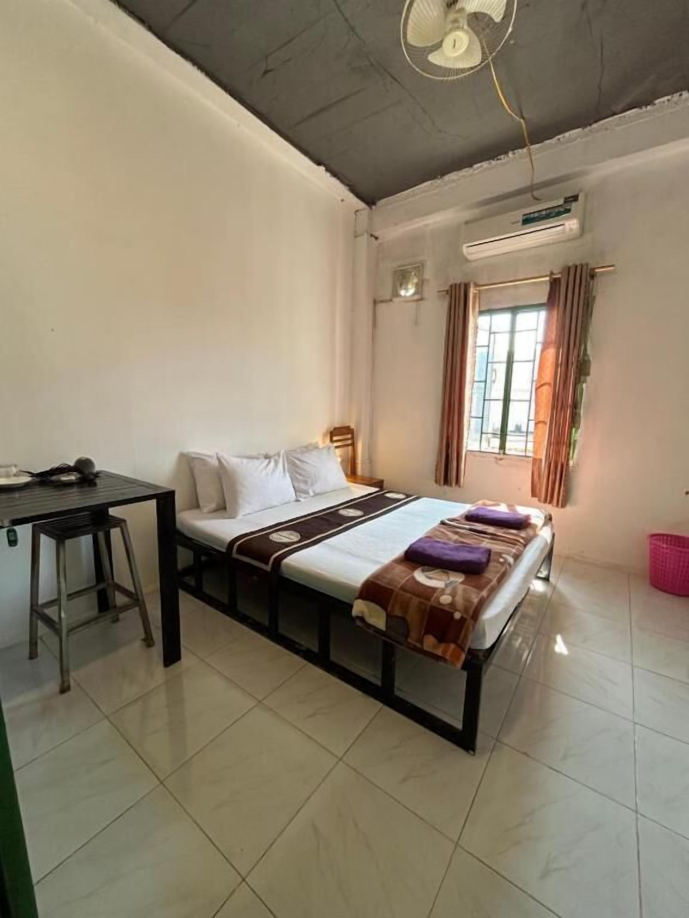Kamar Double Standar