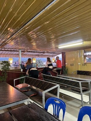Tempat makan