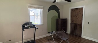Cozy Chesapeake Retreat w/ Flex Room