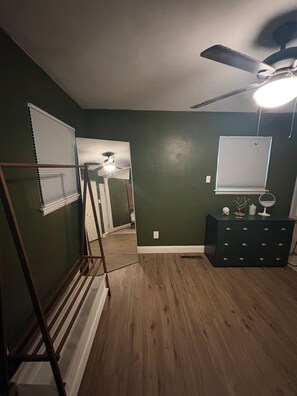 Interior - Cozy Chesapeake Retreat w/ Flex Room (Chesapeake)