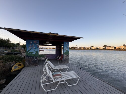 Brand New Remodel · Waterfront 2B1B · 15 mins SFO