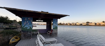Brand New Remodel · Waterfront 2B1B · 15 mins SFO