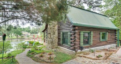 Private Hot Tub & 2-Story Sundeck! Lakefront Log Cabin on 1 acre in Onalaska!