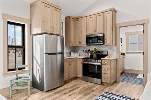 Highlander Getaway\Casita\100%Private\Parking\W&D!