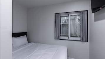 Kamar Double, 1 Tempat Tidur Double, Bebas Asap Rokok, kamar mandi pribadi | Seprai premium, minibar gratis, meja kerja, dan tirai kedap cahaya