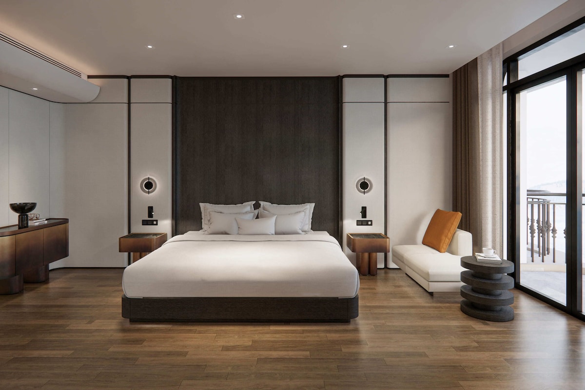 Presidential Room, Beach View | In-room safe, blackout drapes, iron/ironing board, WiFi (free)