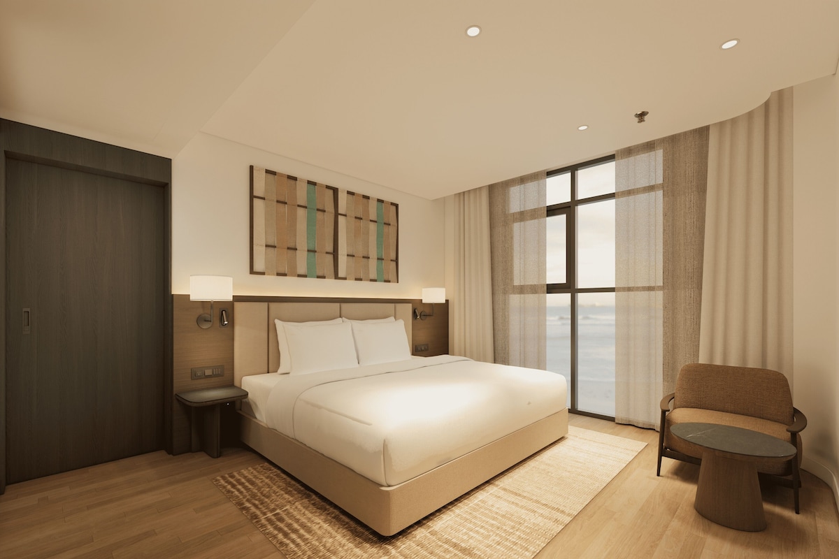 Executive Room, City View | In-room safe, blackout drapes, iron/ironing board, WiFi (free)