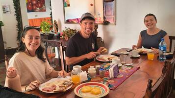 Servicio de comidas en la habitación