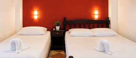 Deluxe Room, Pool View