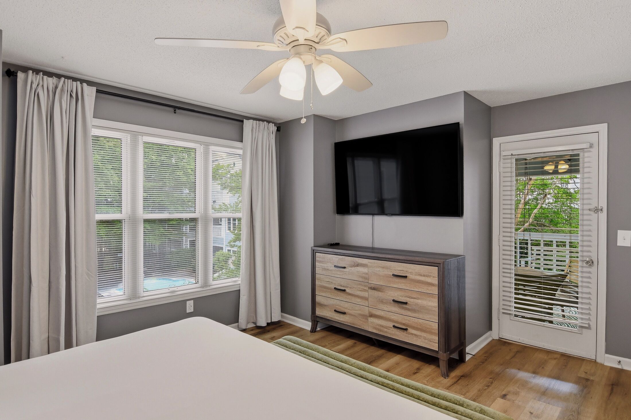2 bedrooms, desk, iron/ironing board, free WiFi