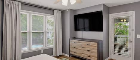 2 bedrooms, desk, iron/ironing board, free WiFi